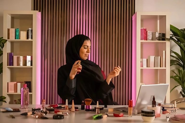 مشروع محلات العطور ومستحضرات التجميل